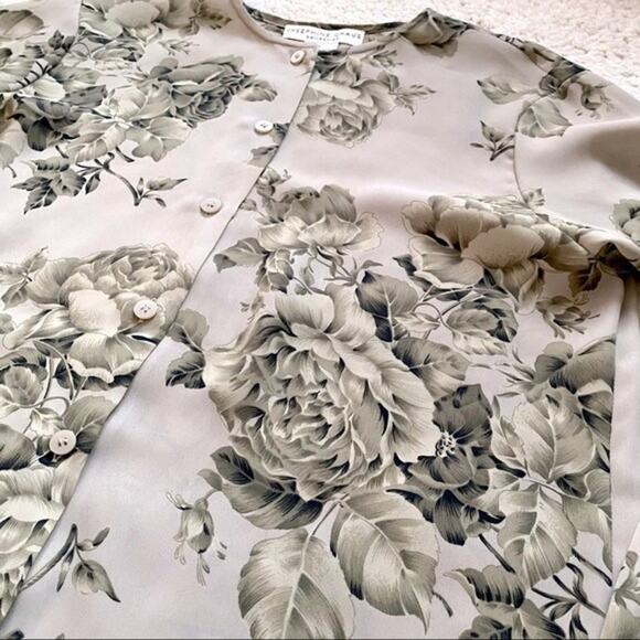 Josephine Chaus Semi-Sheer Floral Print Blouse Size 6 - Picture 10 of 11